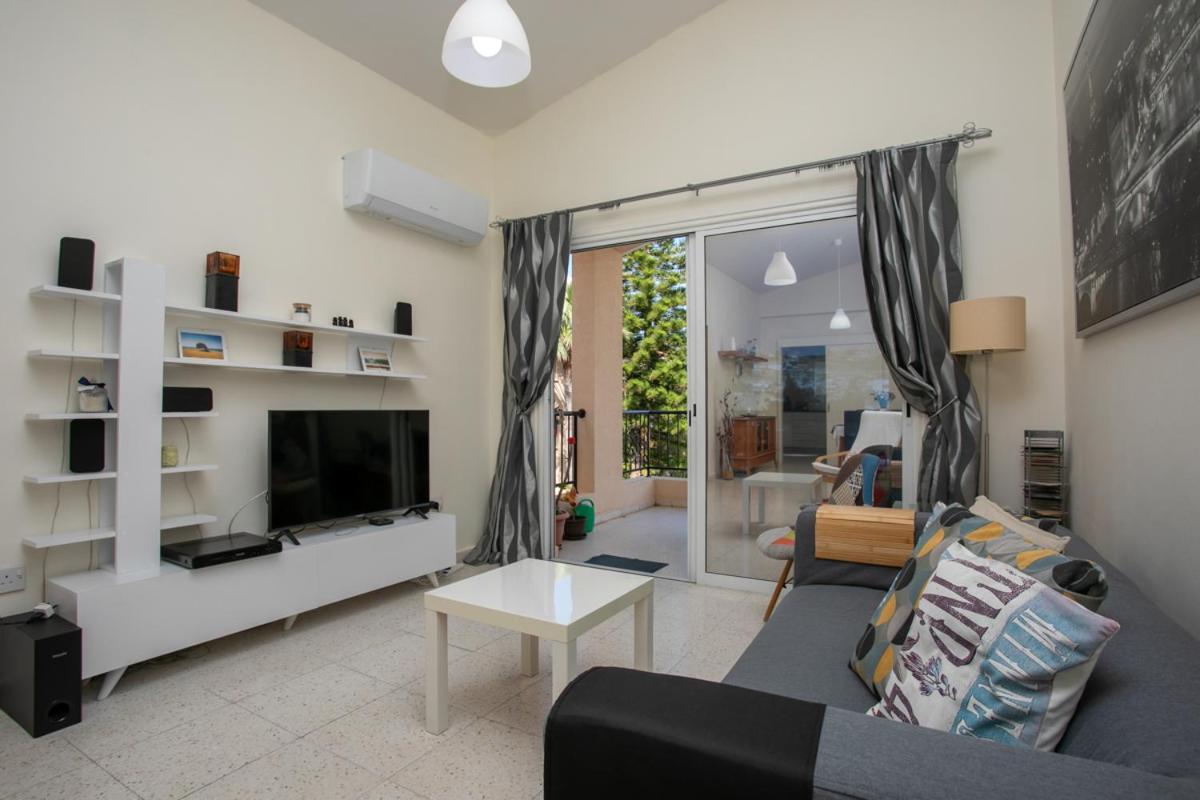 The Marilouize Apartment Pegeia Eksteriør billede