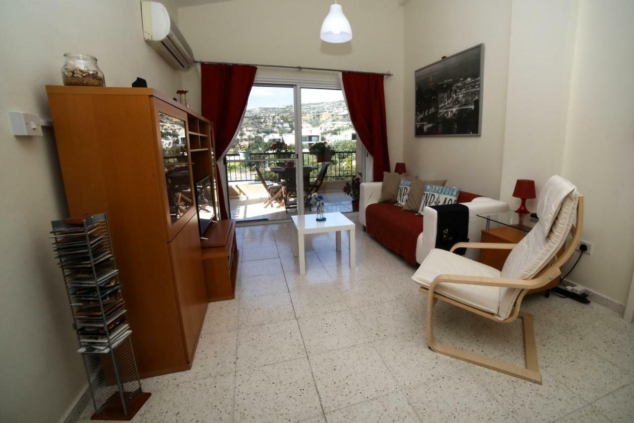 The Marilouize Apartment Pegeia Eksteriør billede